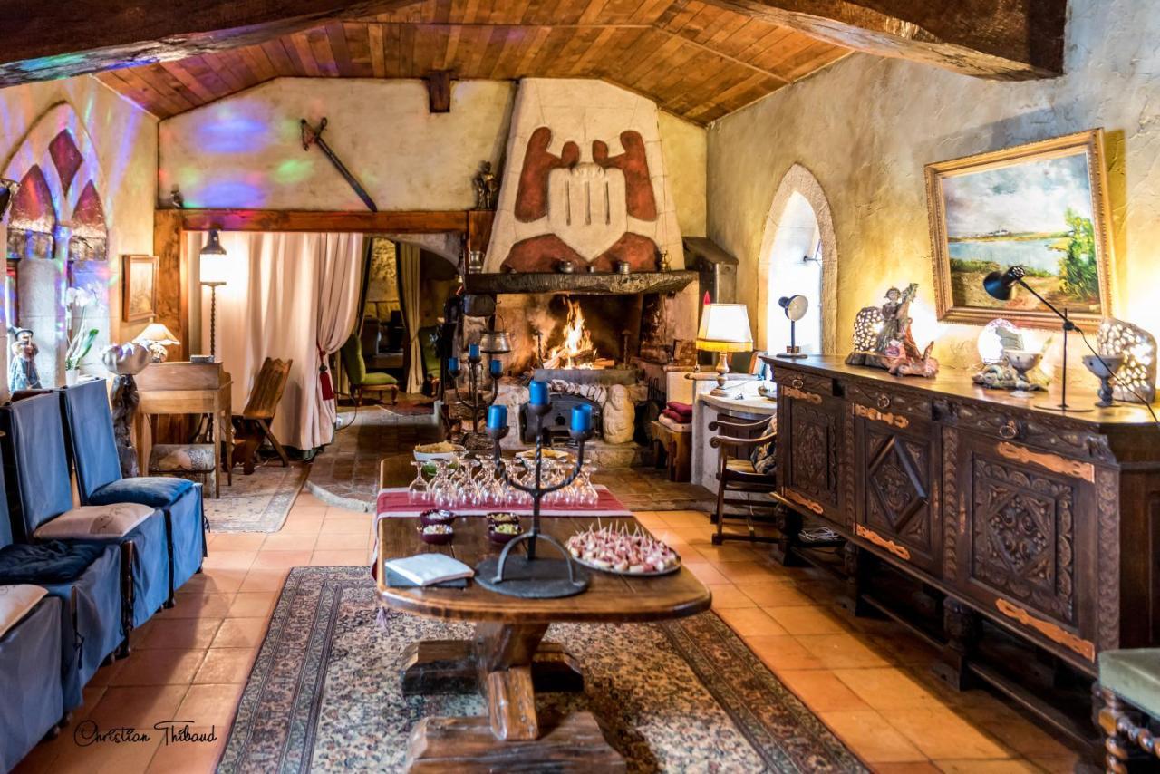 La Chaumiere Magique Des Elfes Et Ses Enigmes Bed & Breakfast Servas  Dış mekan fotoğraf